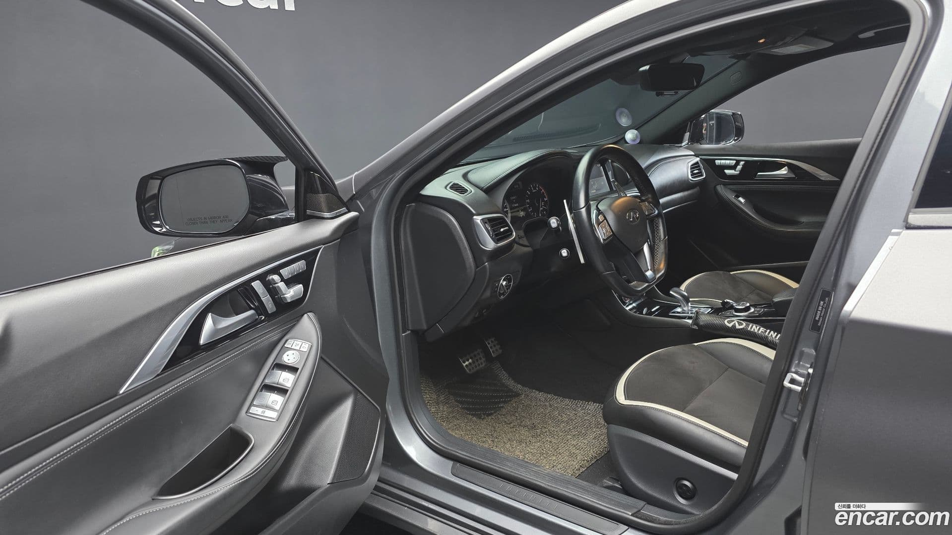 Main__Slider__Photo:Q30 Infiniti 2017.11-9