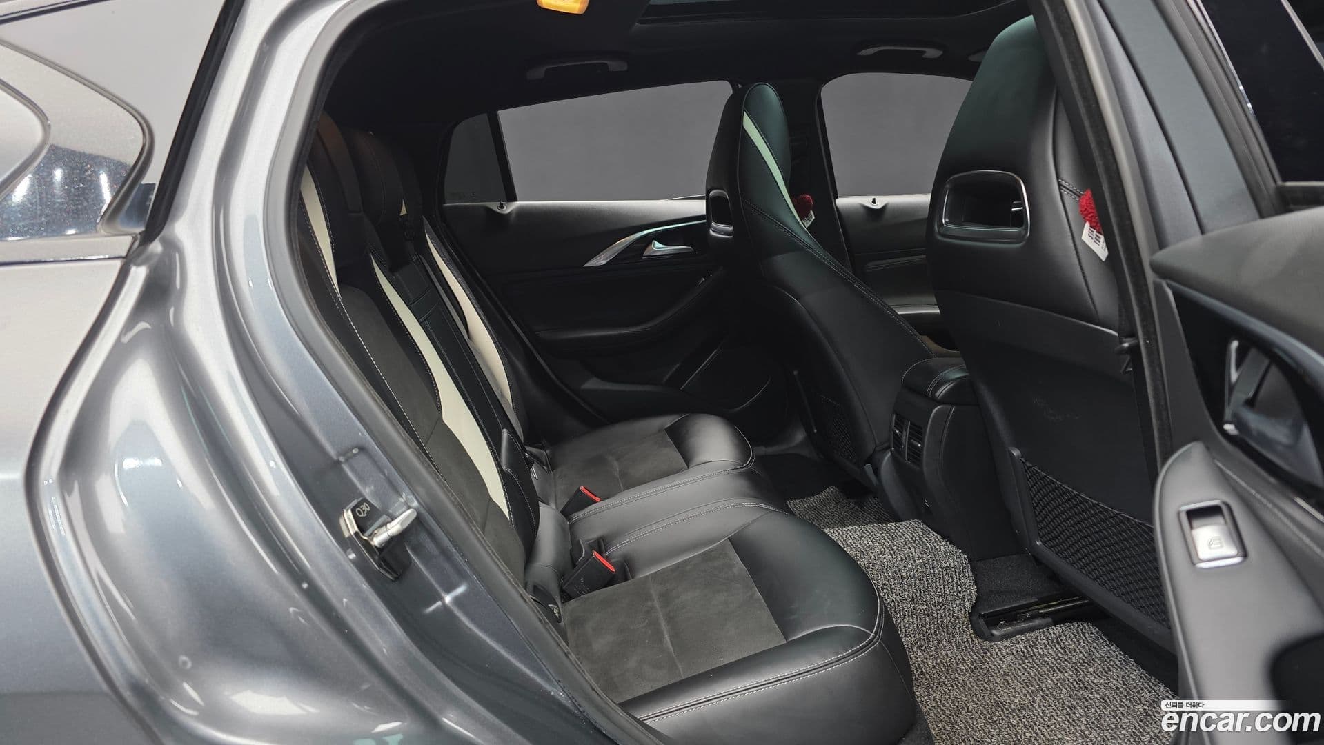 Main__Slider__Photo:Q30 Infiniti 2017.11-11