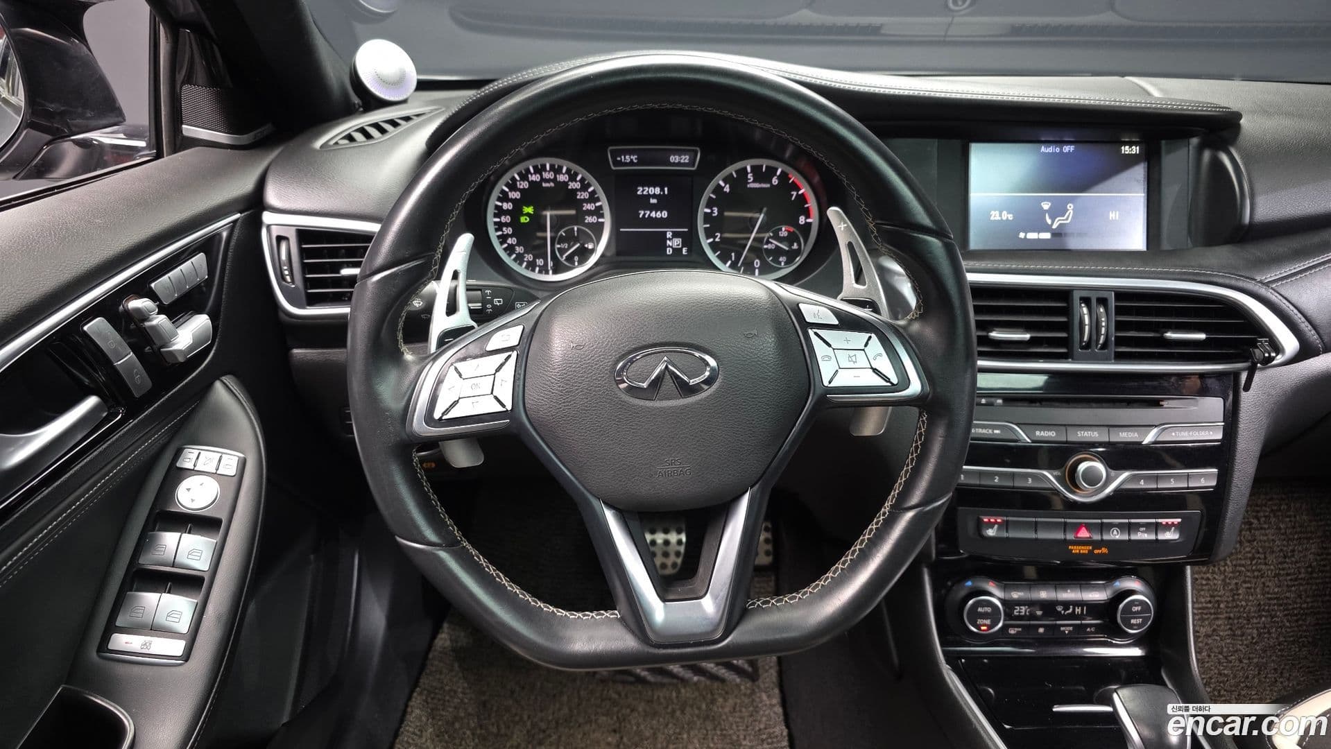 Main__Slider__Photo:Q30 Infiniti 2017.11-12