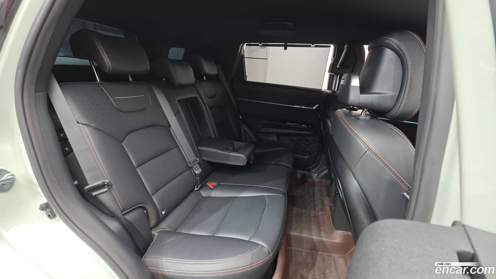 Torres KG_Mobility_Ssangyong 2024.6-OPTION-023