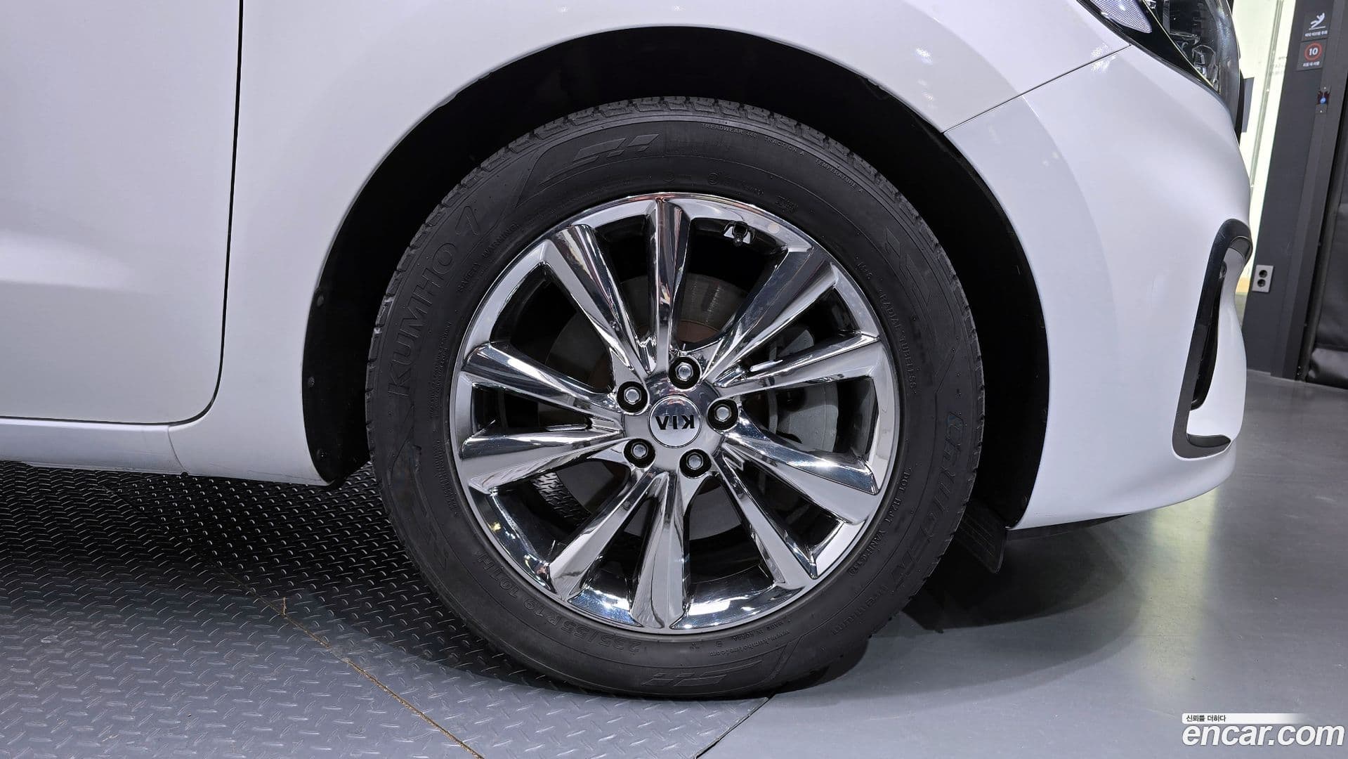 Main__Slider__Photo:Canival Kia 2019.1-4