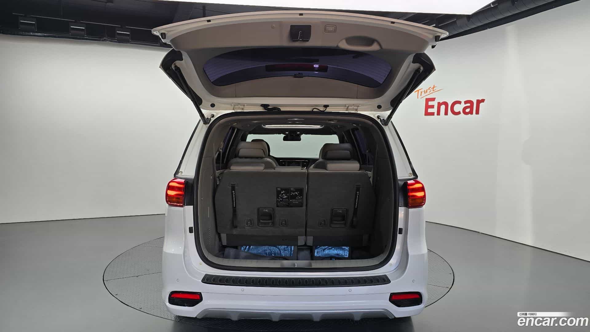 Canival Kia 2019.1-OPTION-024