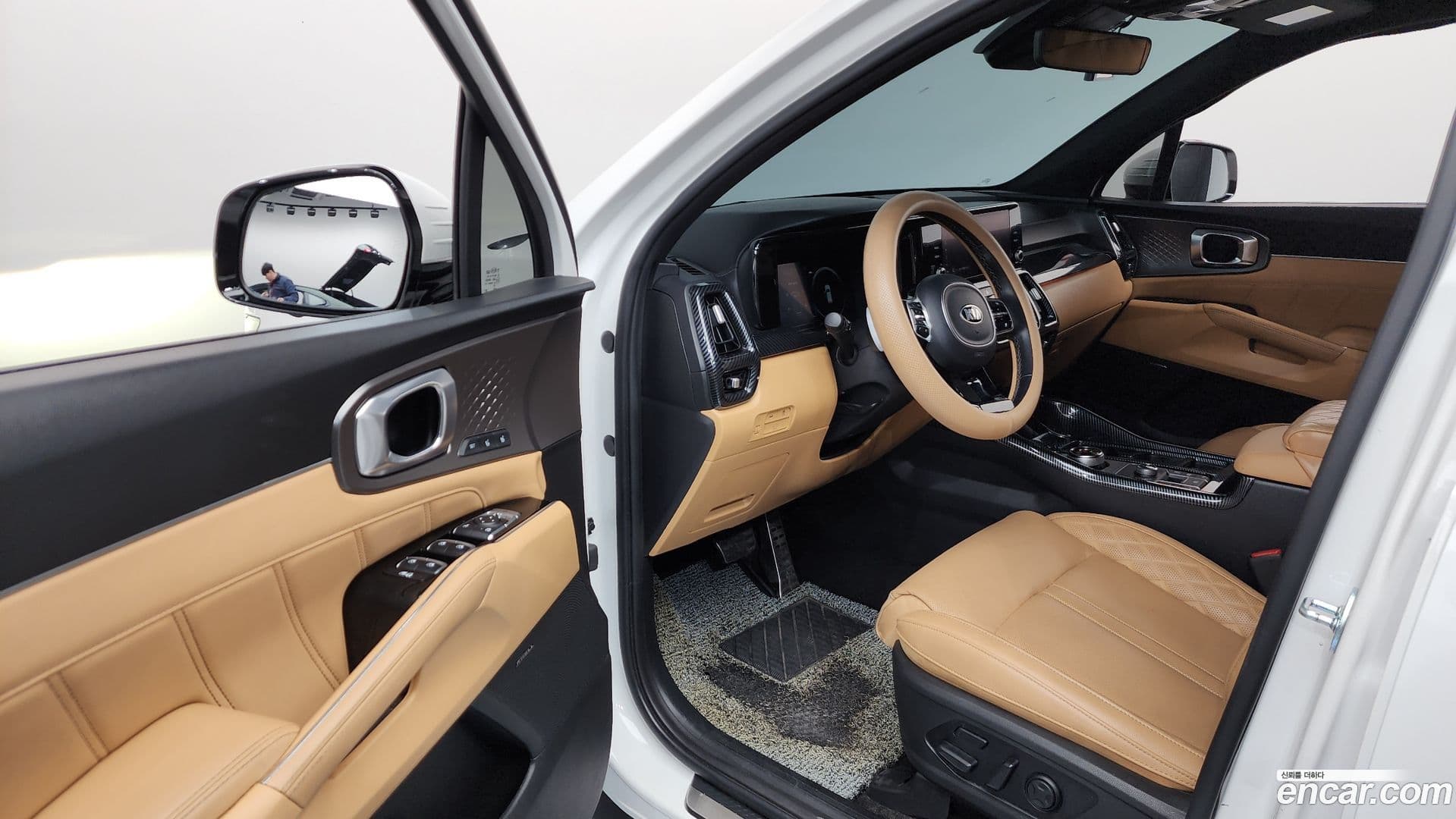 Main__Slider__Photo:Sorento Kia 2021.2-9