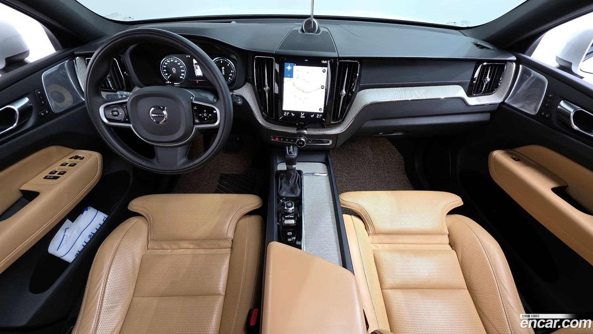 Main__Slider__Photo:XC60 Volvo 2019.1-6