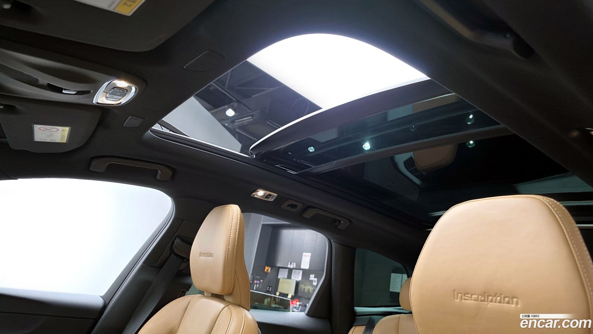 Main__Slider__Photo:XC60 Volvo 2019.1-16