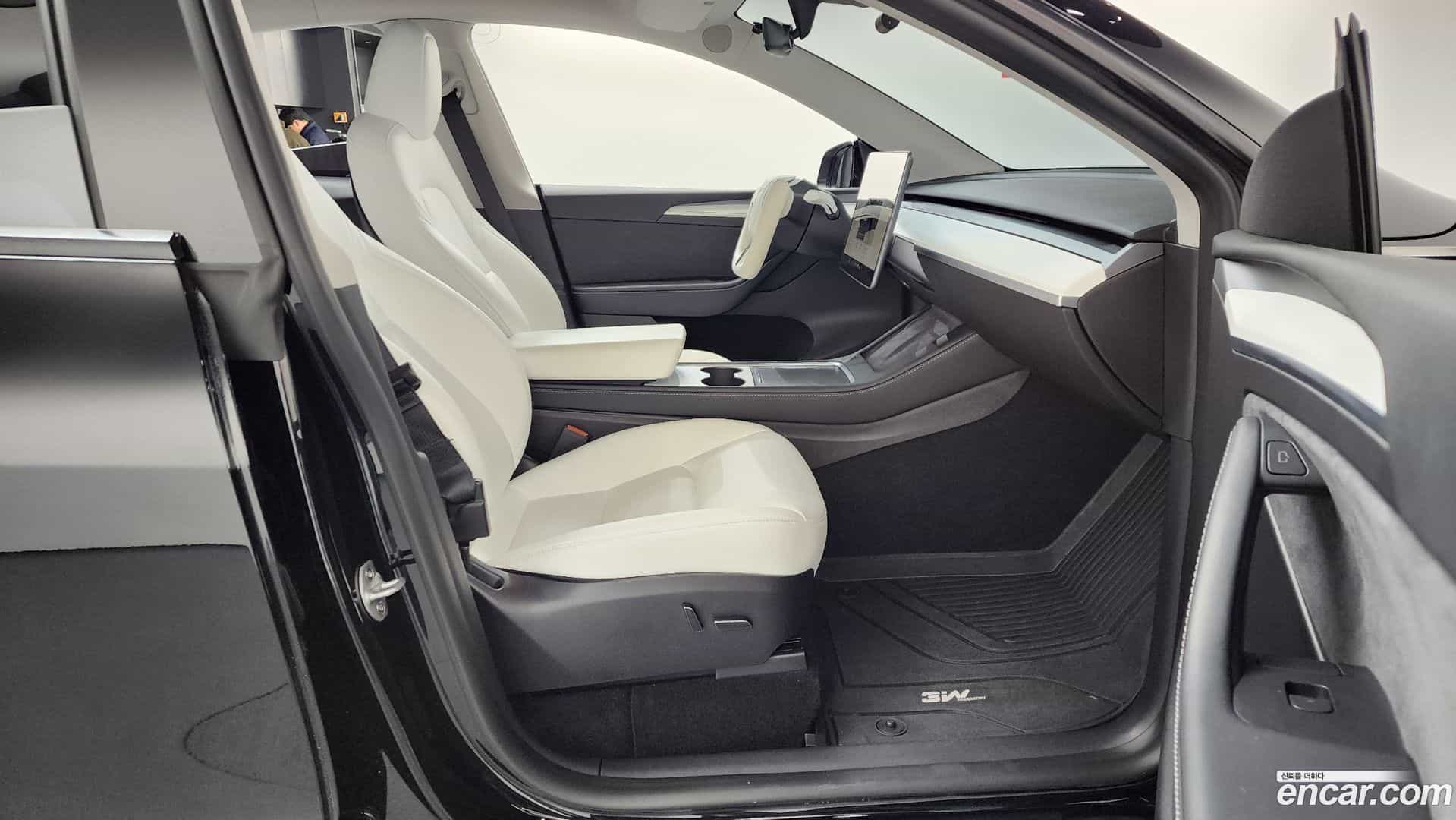 Model Y Tesla 2023.10-OPTION-015