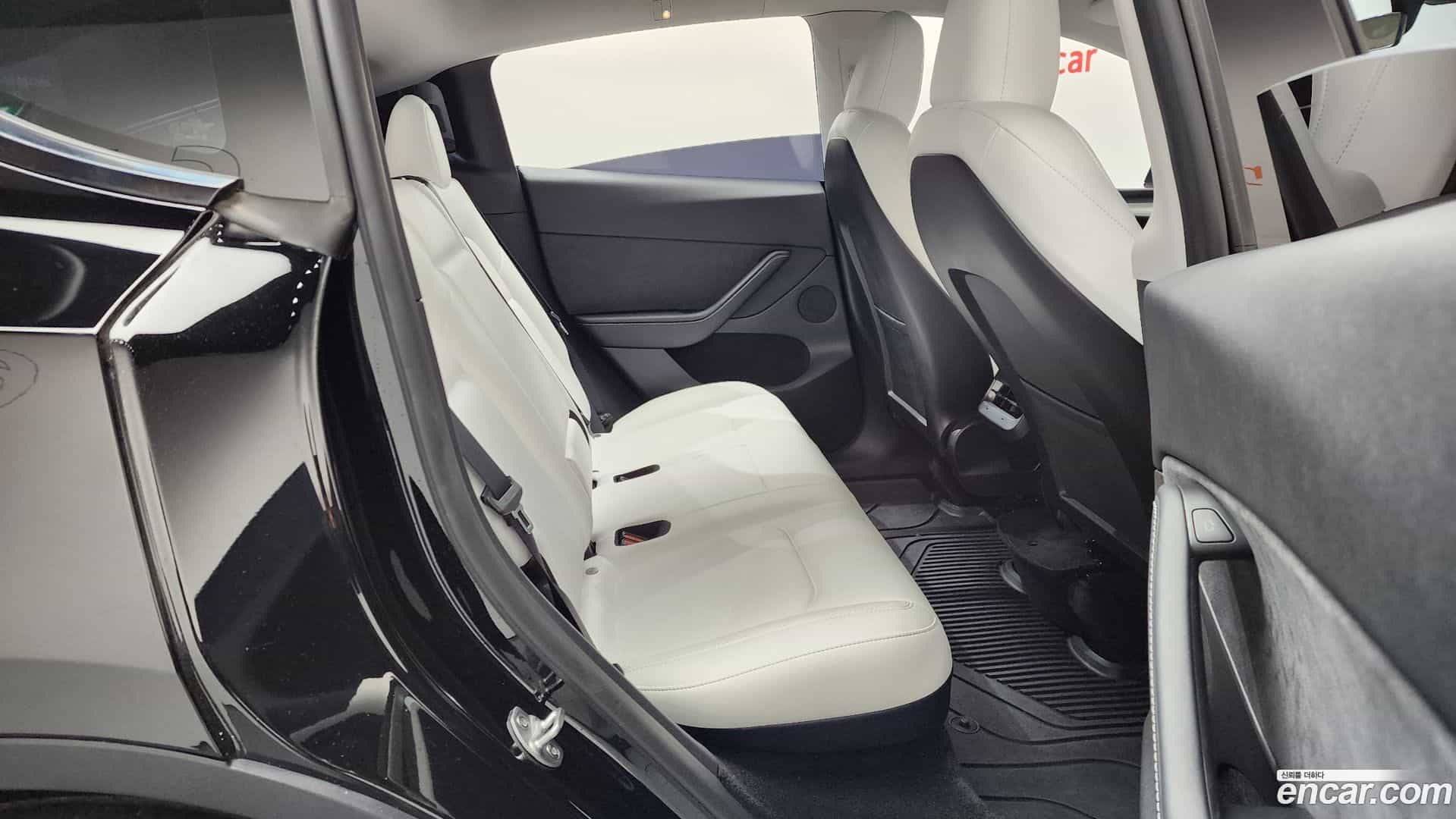 Model Y Tesla 2023.10-OPTION-016