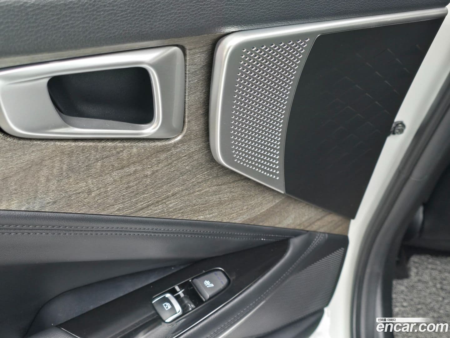 Main__Slider__Photo:K8 Kia 2021.4-18