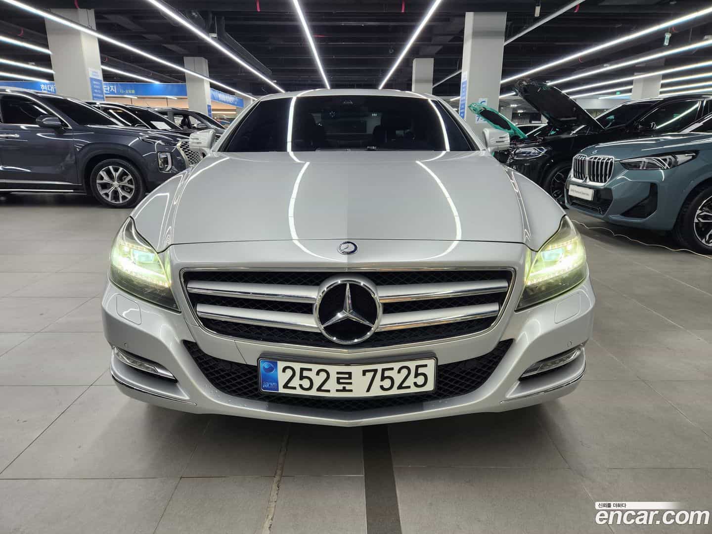 CLS-Class Mercedes-Benz 2012.10-OUTER-001