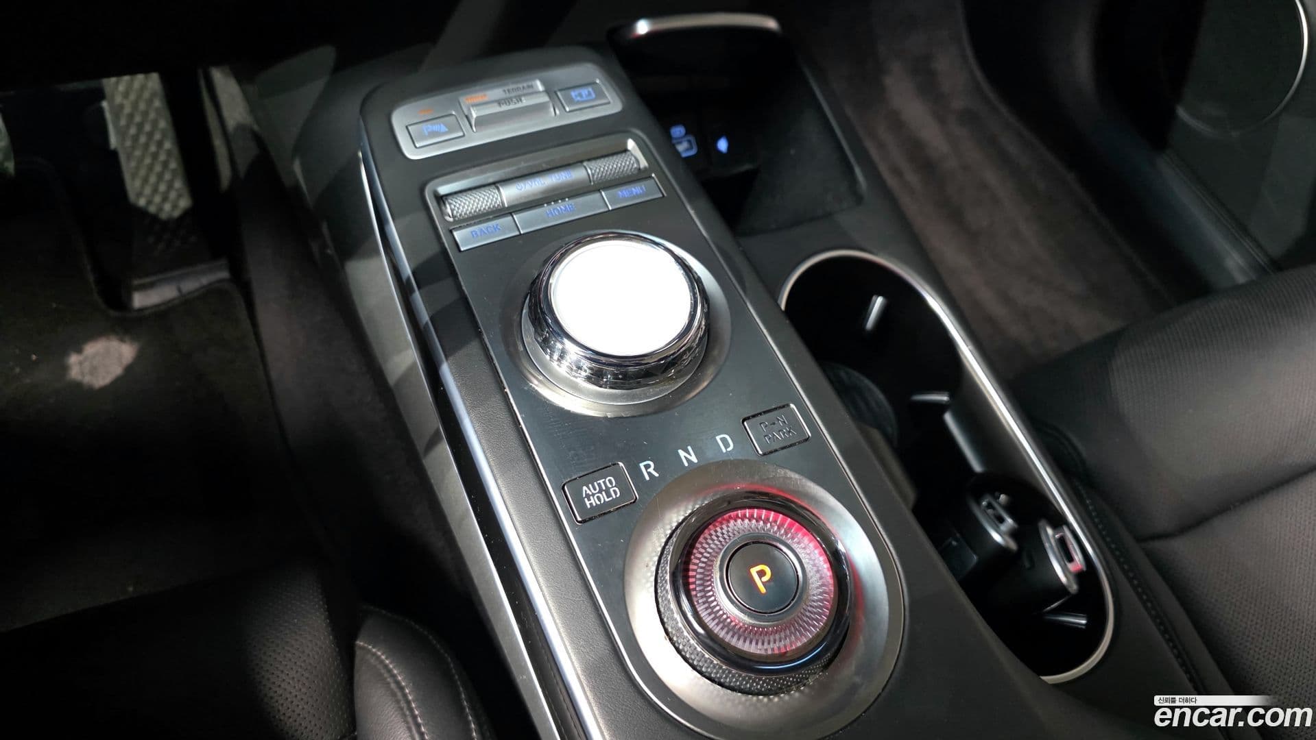 Main__Slider__Photo:GV70 Genesis 2021.11-8