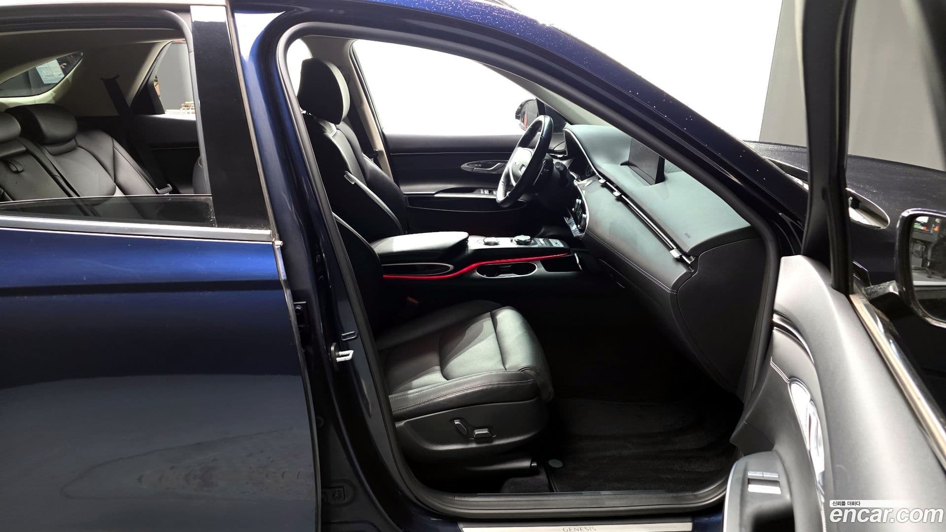 Main__Slider__Photo:GV70 Genesis 2021.11-10