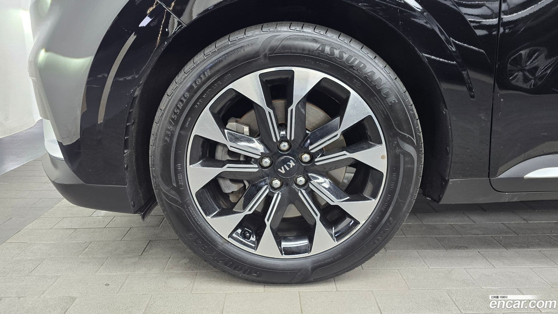 Main__Slider__Photo:Canival Kia 2021.2-4