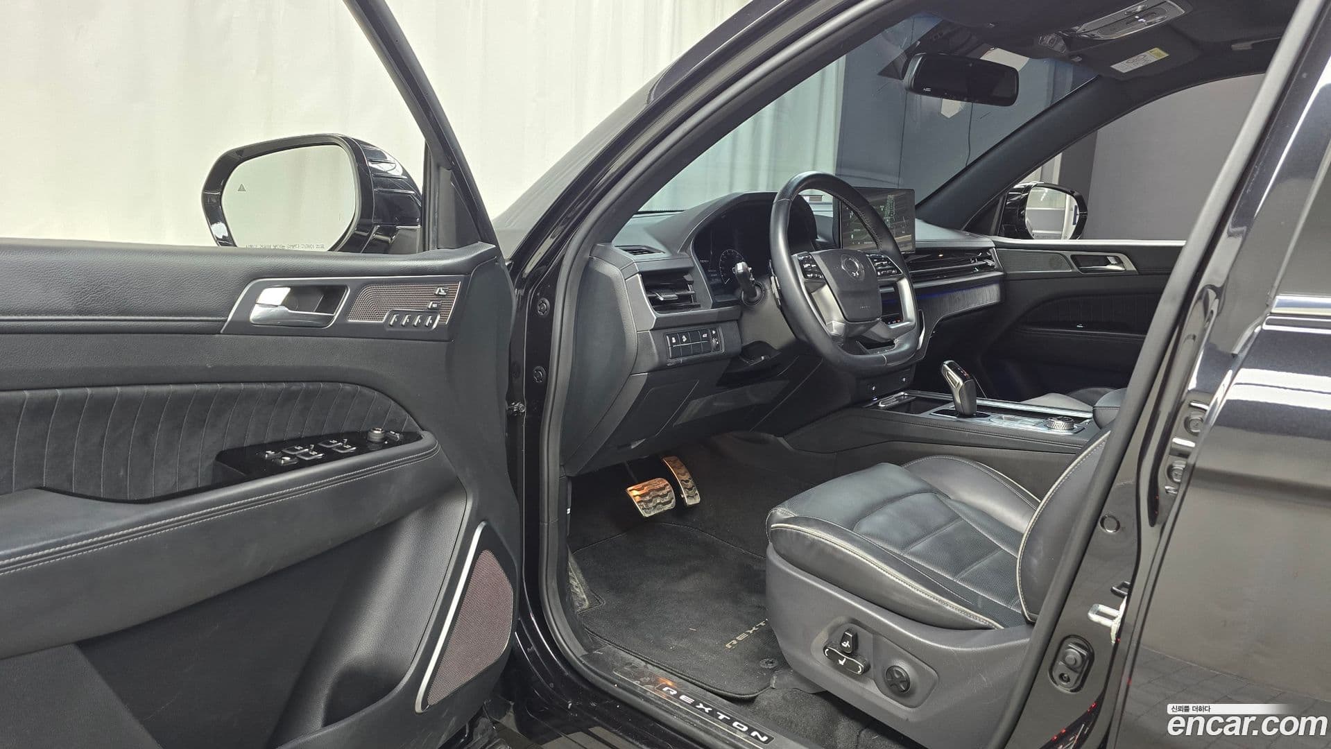 Main__Slider__Photo:Rexton KG_Mobility_Ssangyong 2023.6-9