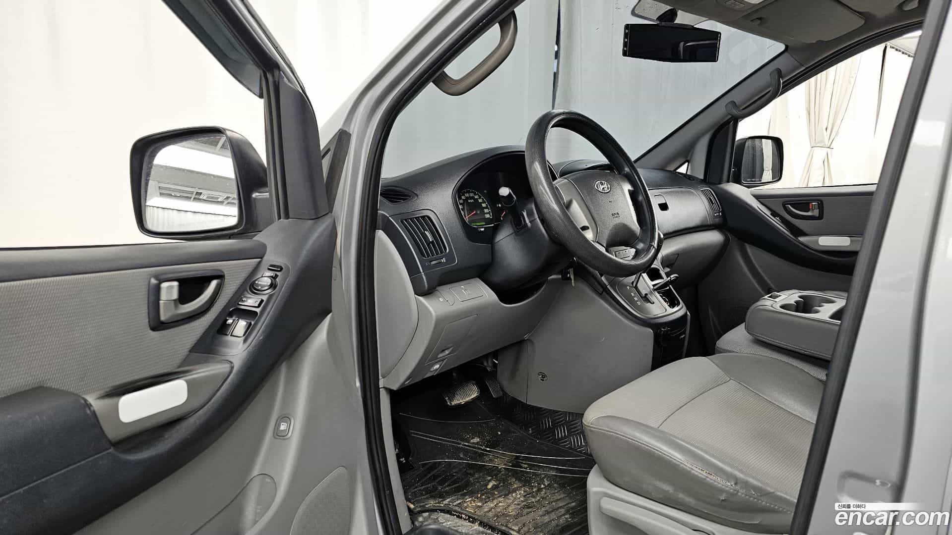 Starex Hyundai 2010.9-INNER-010