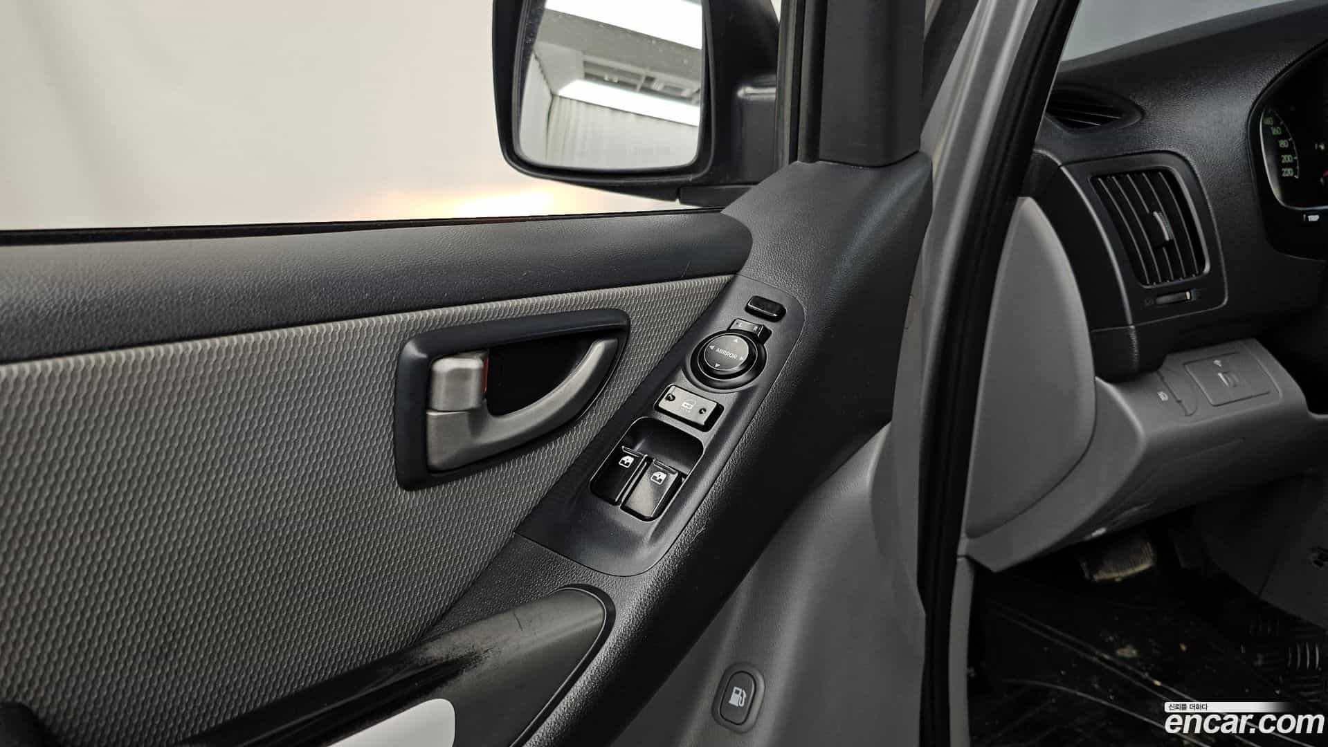 Starex Hyundai 2010.9-OPTION-021