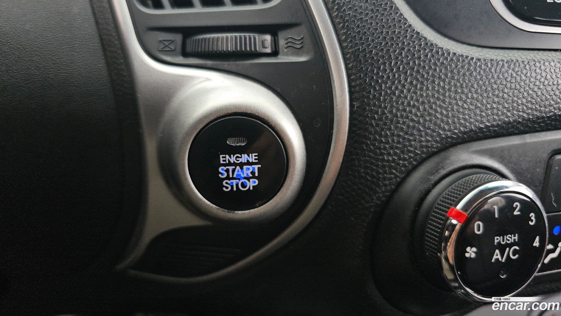 Main__Slider__Photo:Tucson Hyundai 2012.10-18