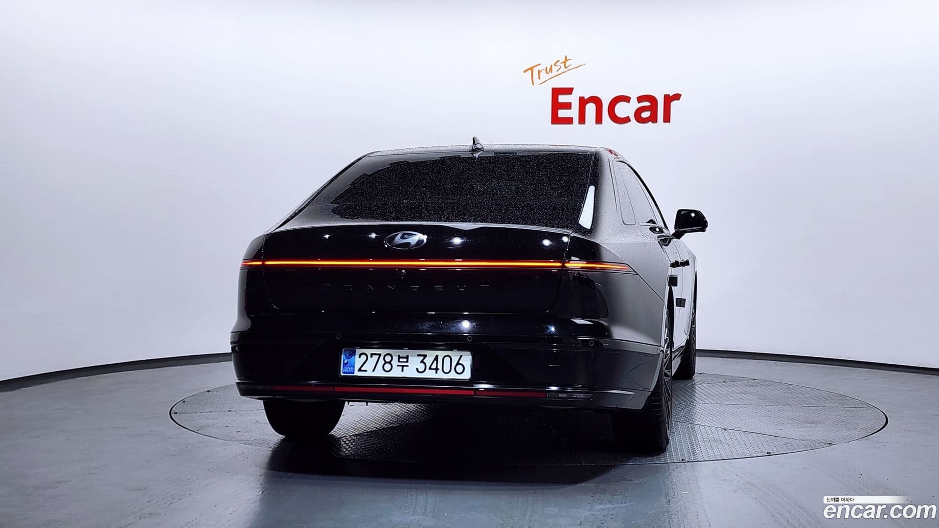 Main__Slider__Photo:Grandeur Hyundai 2024.0-3