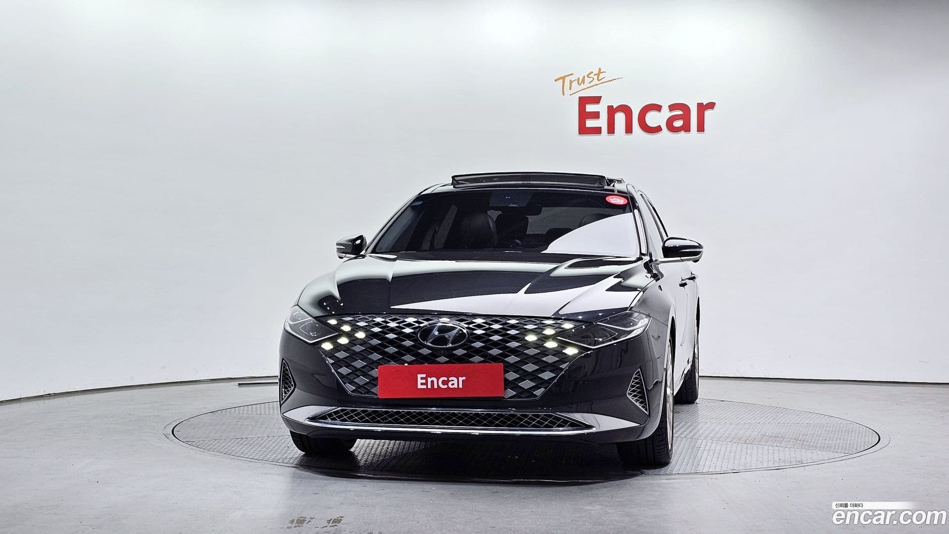 Main__Slider__Photo:Grandeur Hyundai 2021.1-2