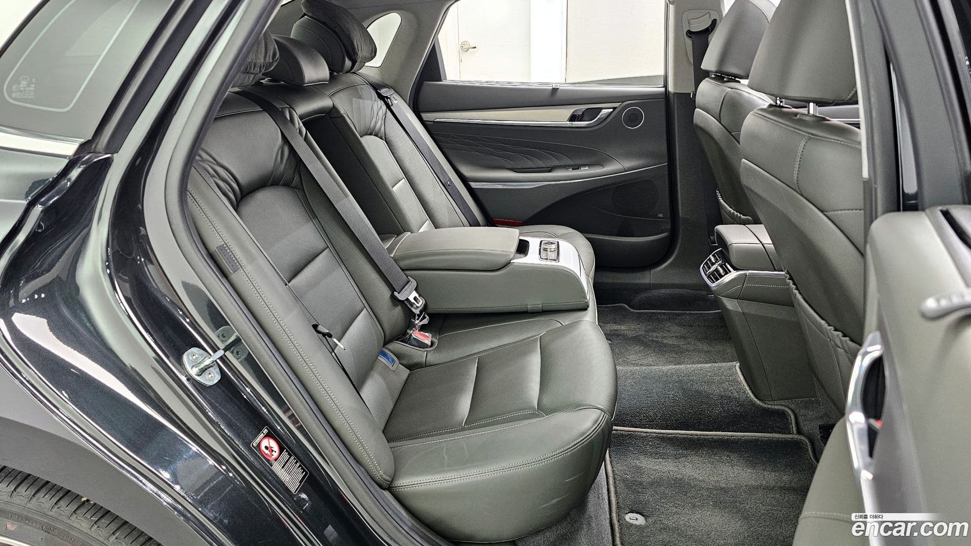 Main__Slider__Photo:Grandeur Hyundai 2021.1-11