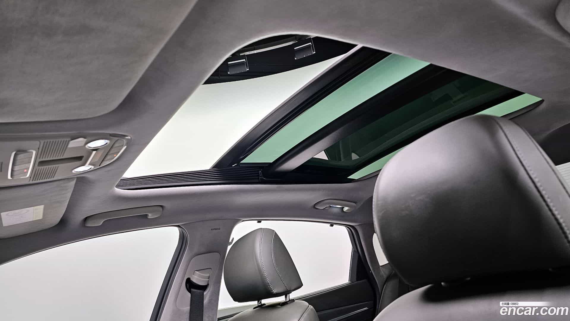 Grandeur Hyundai 2021.1-OPTION-022