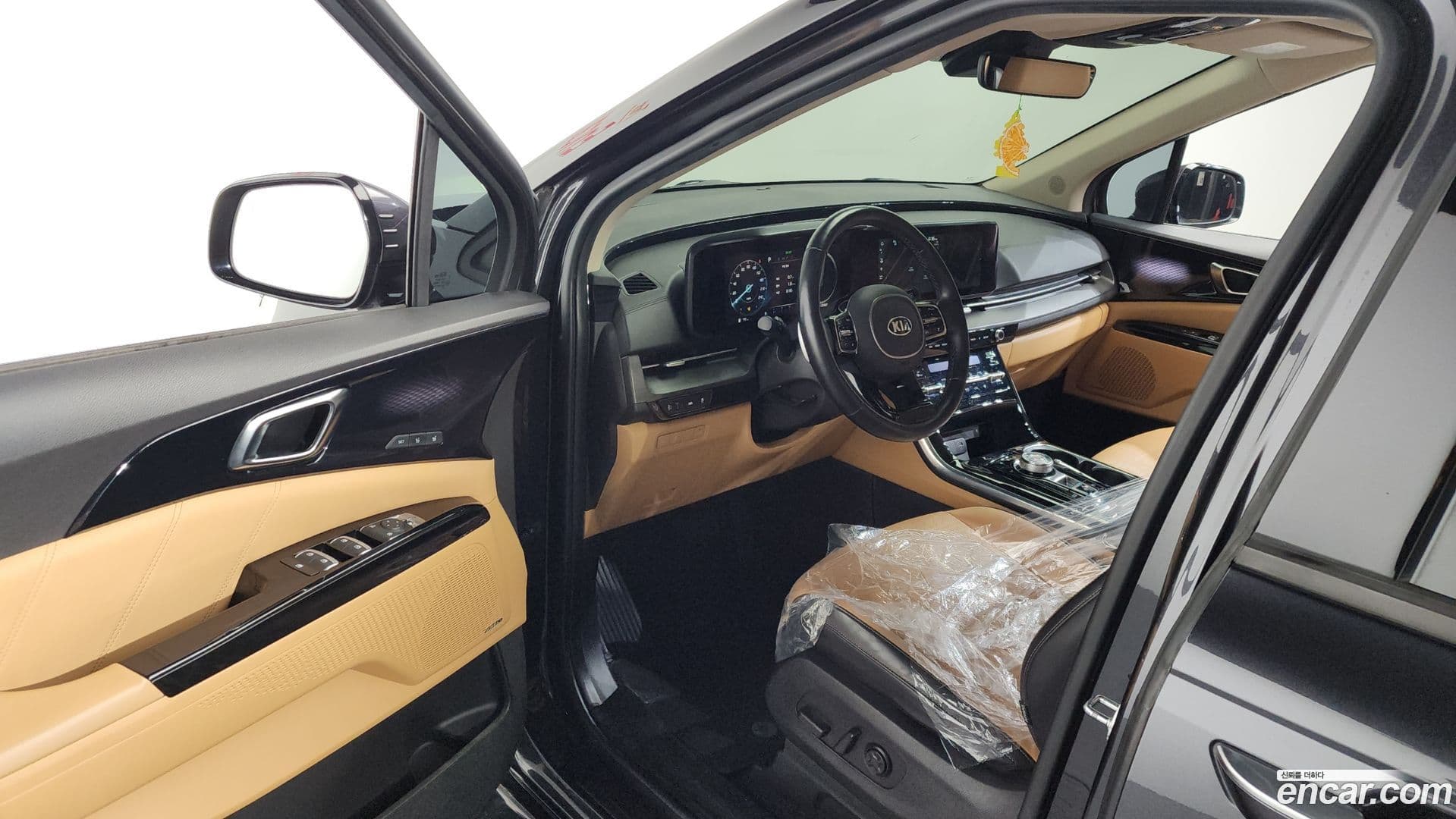 Main__Slider__Photo:Canival Kia 2020.7-9