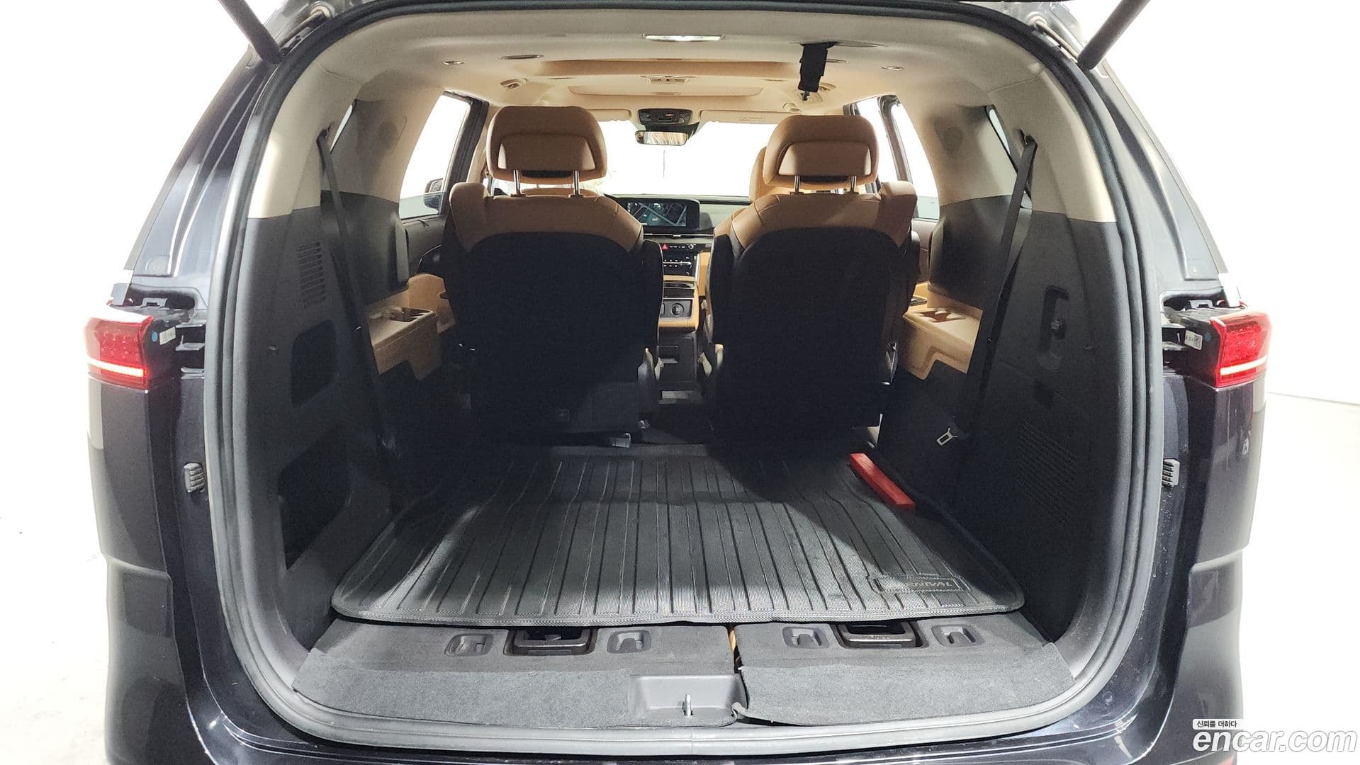 Main__Slider__Photo:Canival Kia 2020.7-19