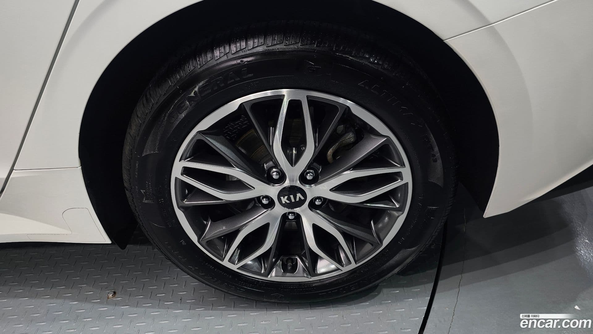 Main__Slider__Photo:K5 Kia 2021.0-4