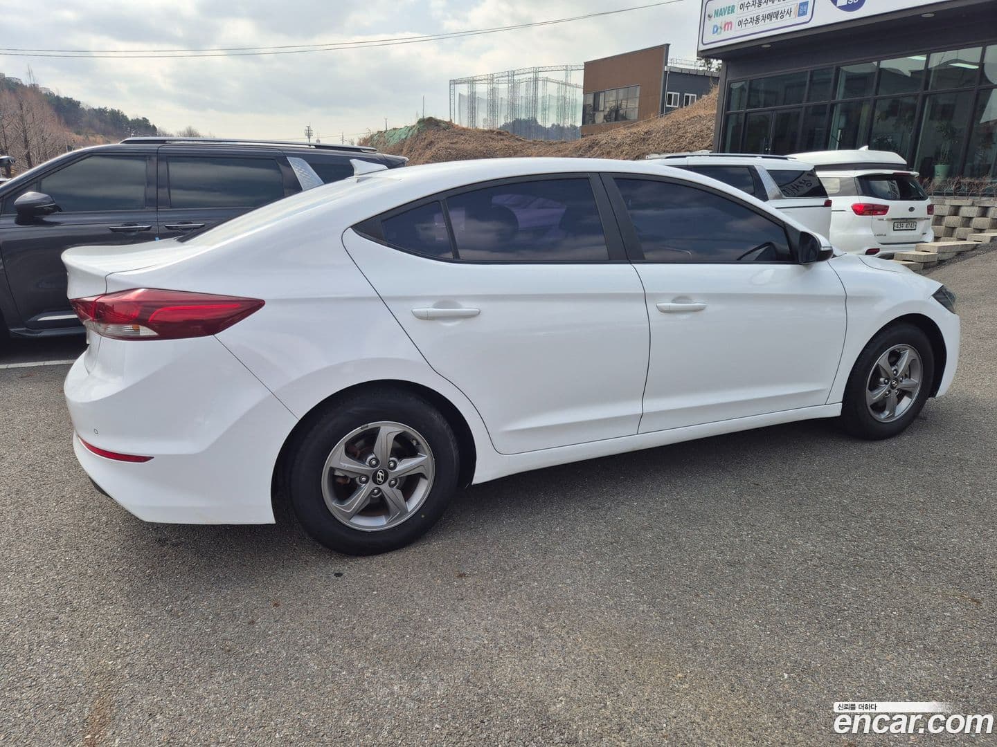 Main__Slider__Photo:AVANTE Hyundai 2017.3-3