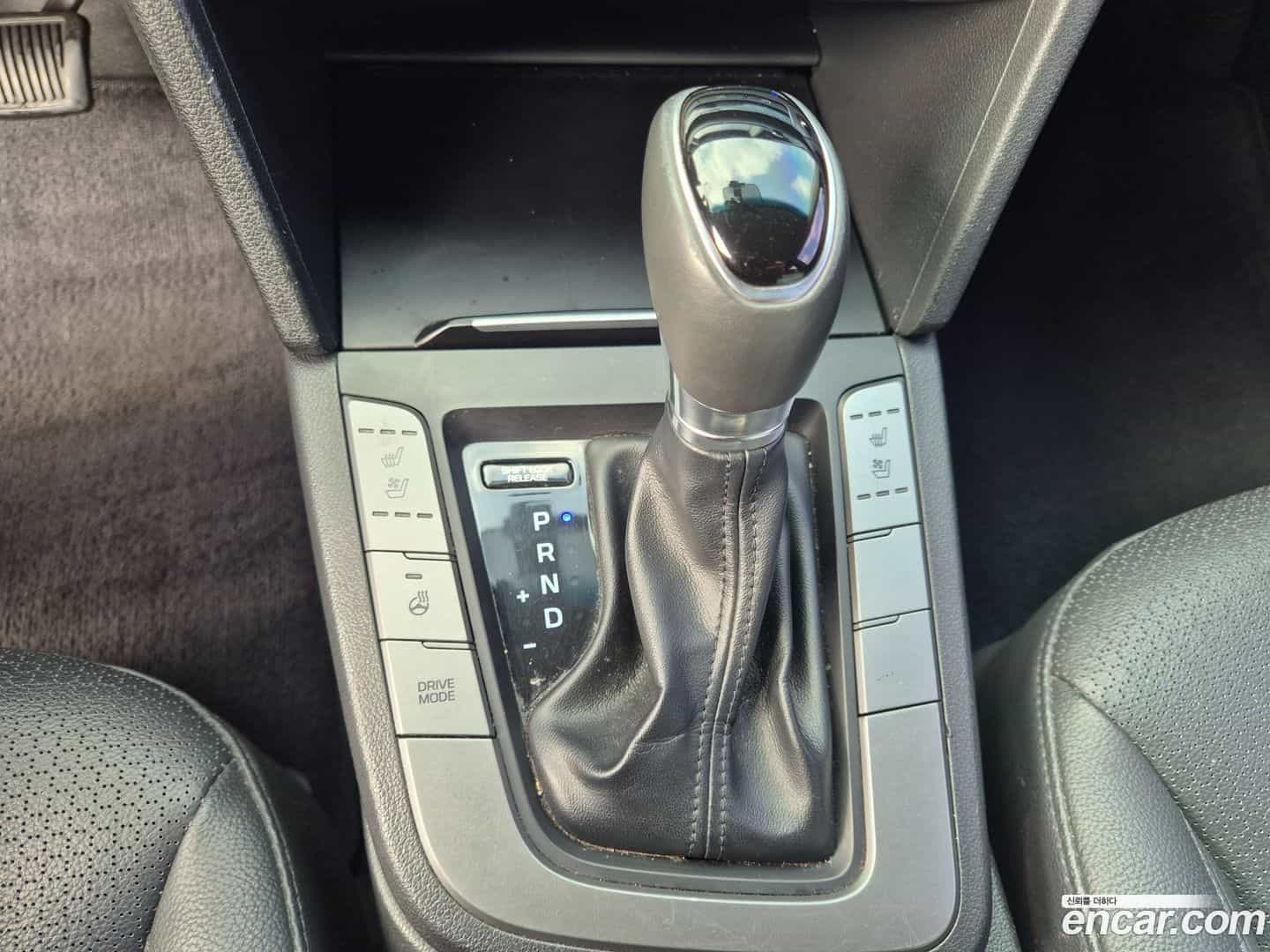 AVANTE Hyundai 2017.3-OPTION-019