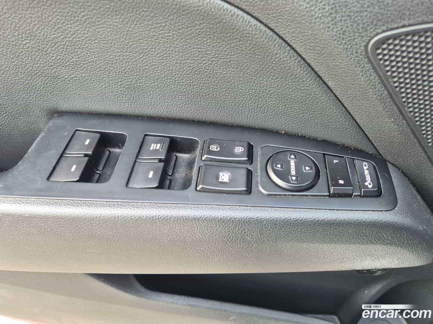 AVANTE Hyundai 2017.3-OPTION-021