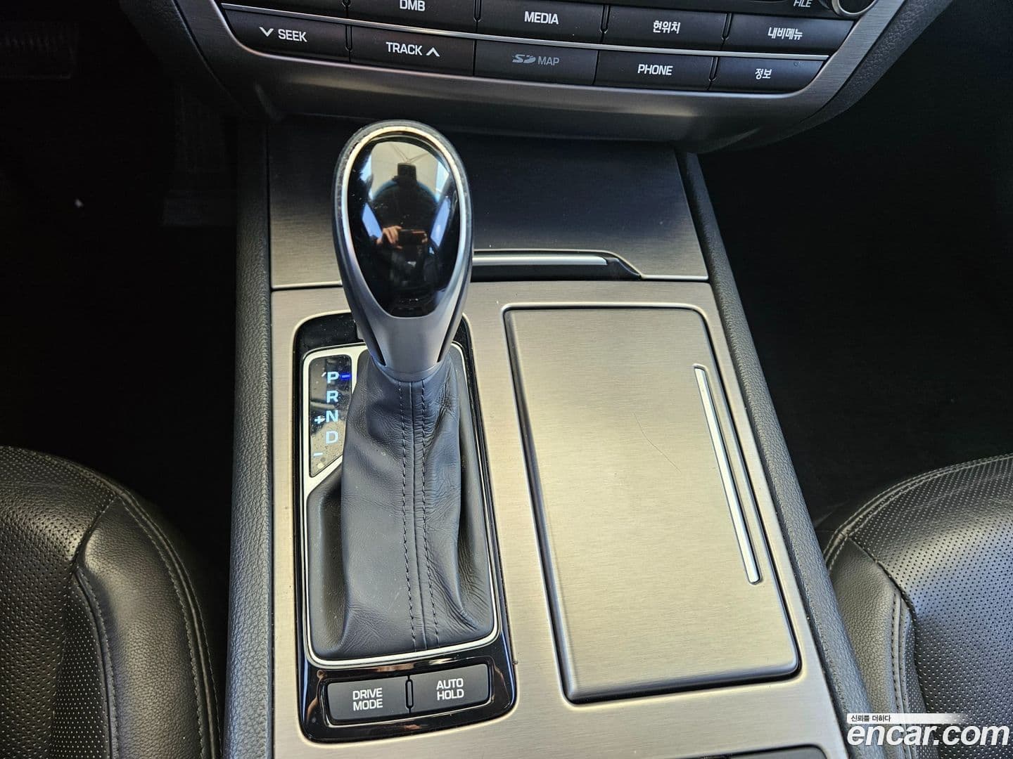 Main__Slider__Photo:Genesis Hyundai 2015.11-8