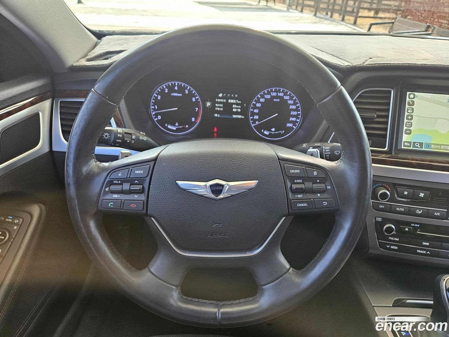 Main__Slider__Photo:Genesis Hyundai 2015.11-13