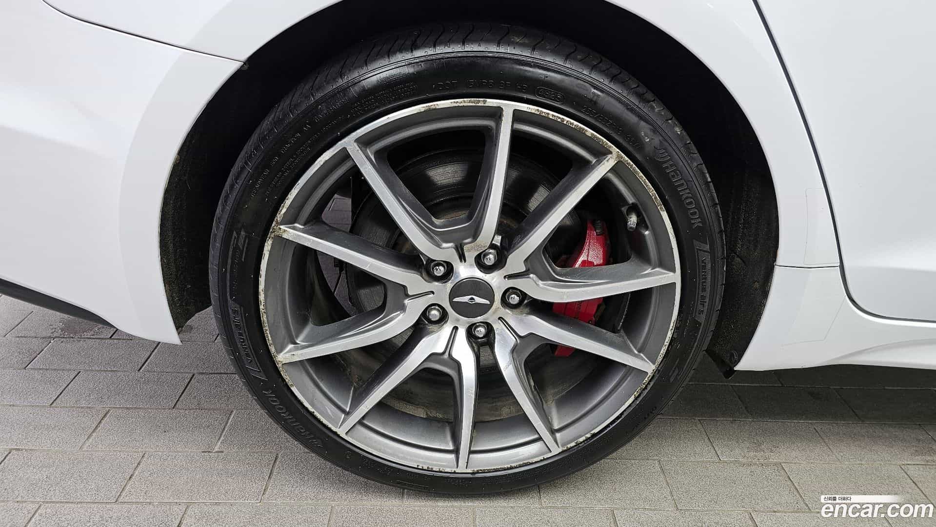 G70 Genesis 2018.0-OUTER-005