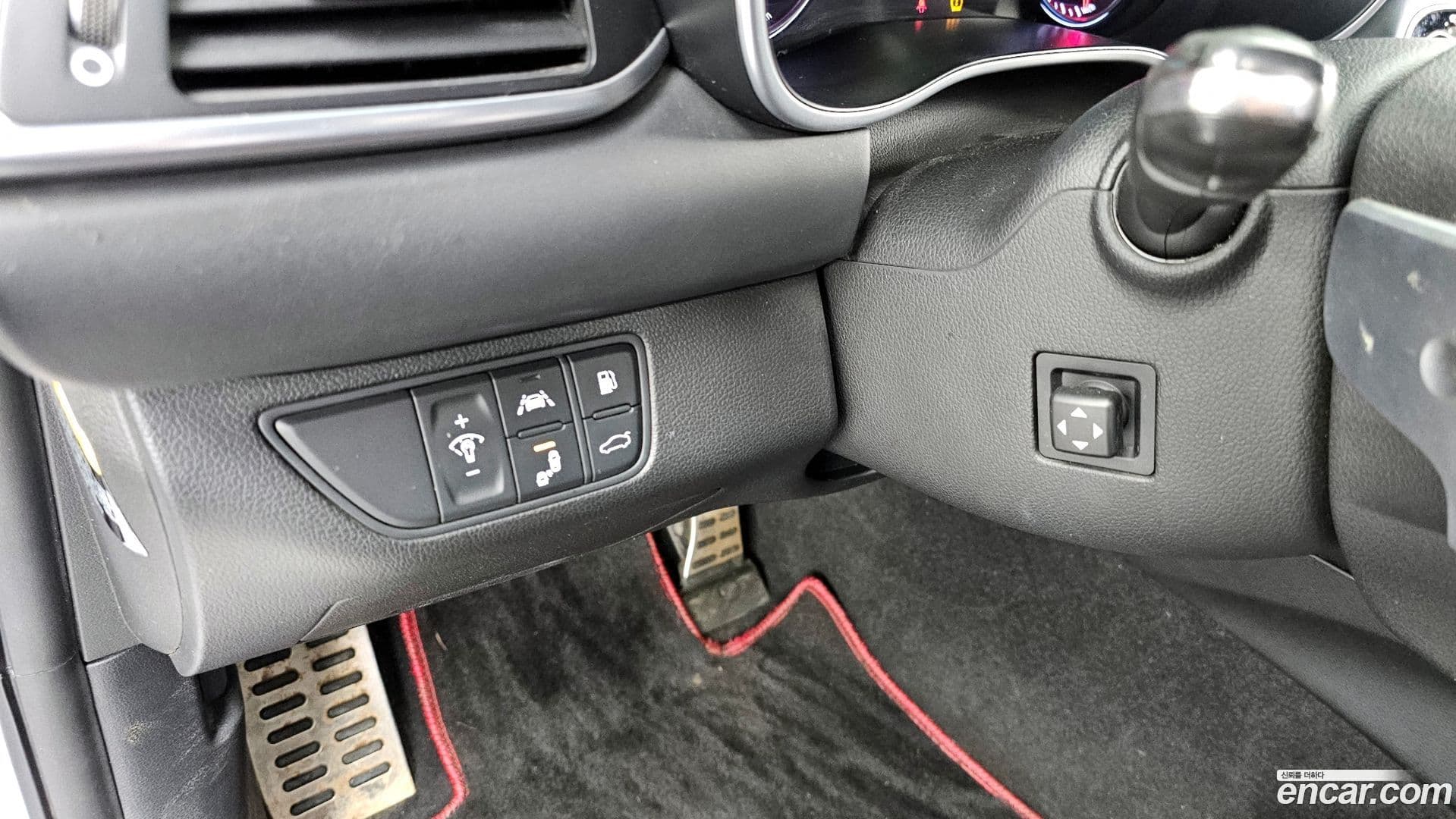 Main__Slider__Photo:G70 Genesis 2018.0-15