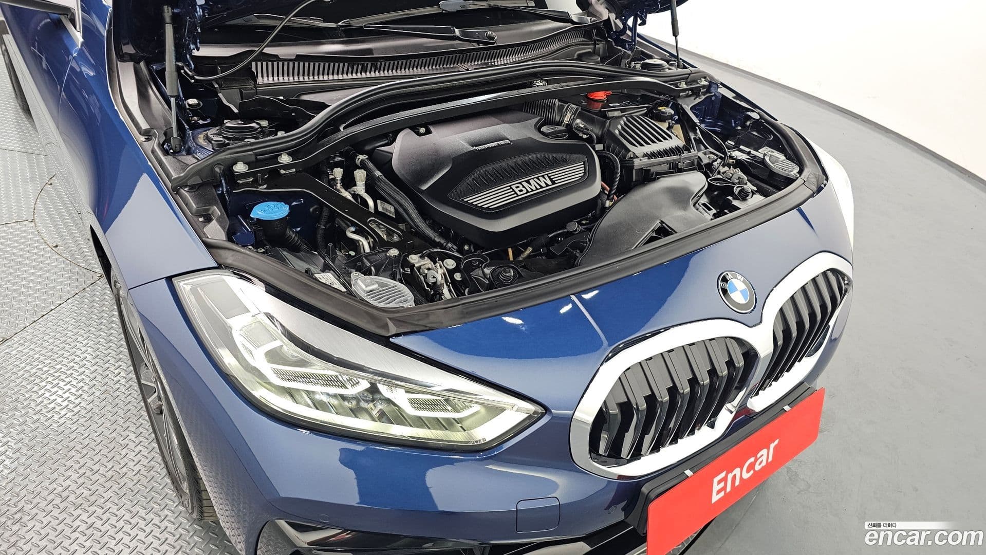 Main__Slider__Photo:1-Series BMW 2021.2-5