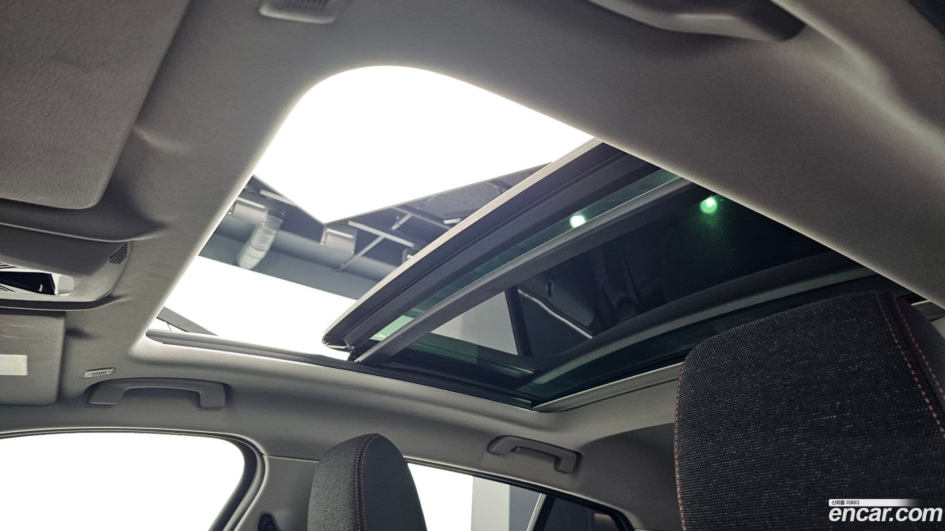 Main__Slider__Photo:1-Series BMW 2021.2-15