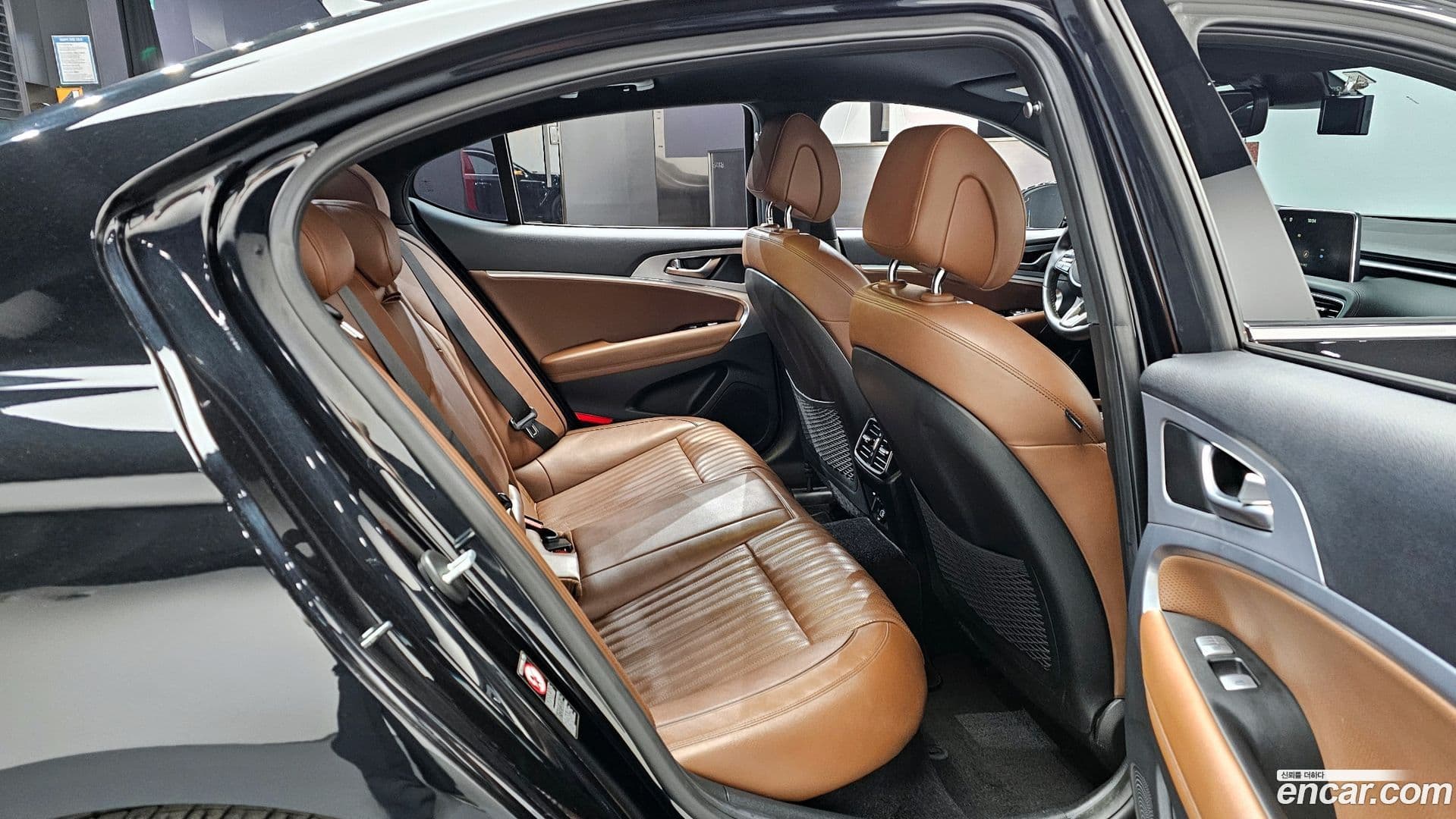 Main__Slider__Photo:G70 Genesis 2019.7-11