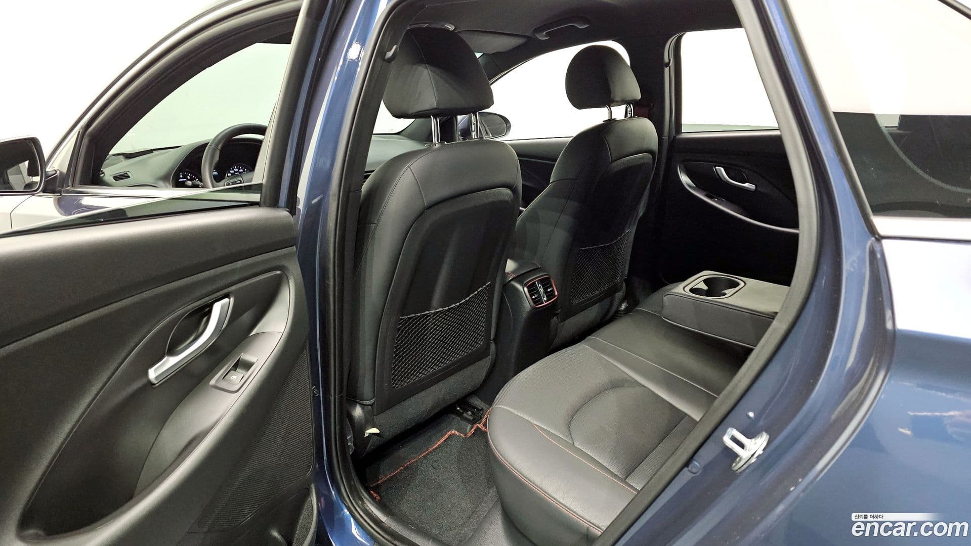 Main__Slider__Photo:i30 Hyundai 2017.4-10