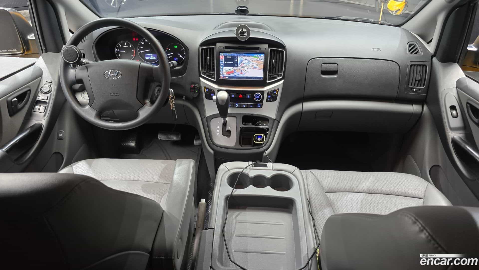 Starex Hyundai 2019.1-INNER-007