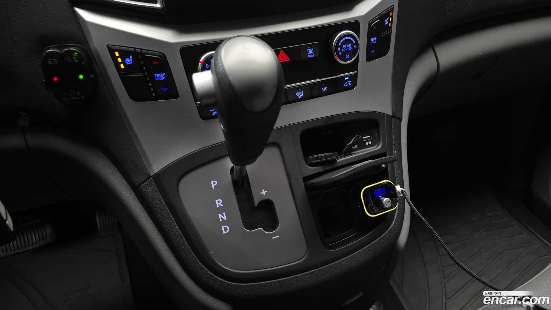 Starex Hyundai 2019.1-INNER-009