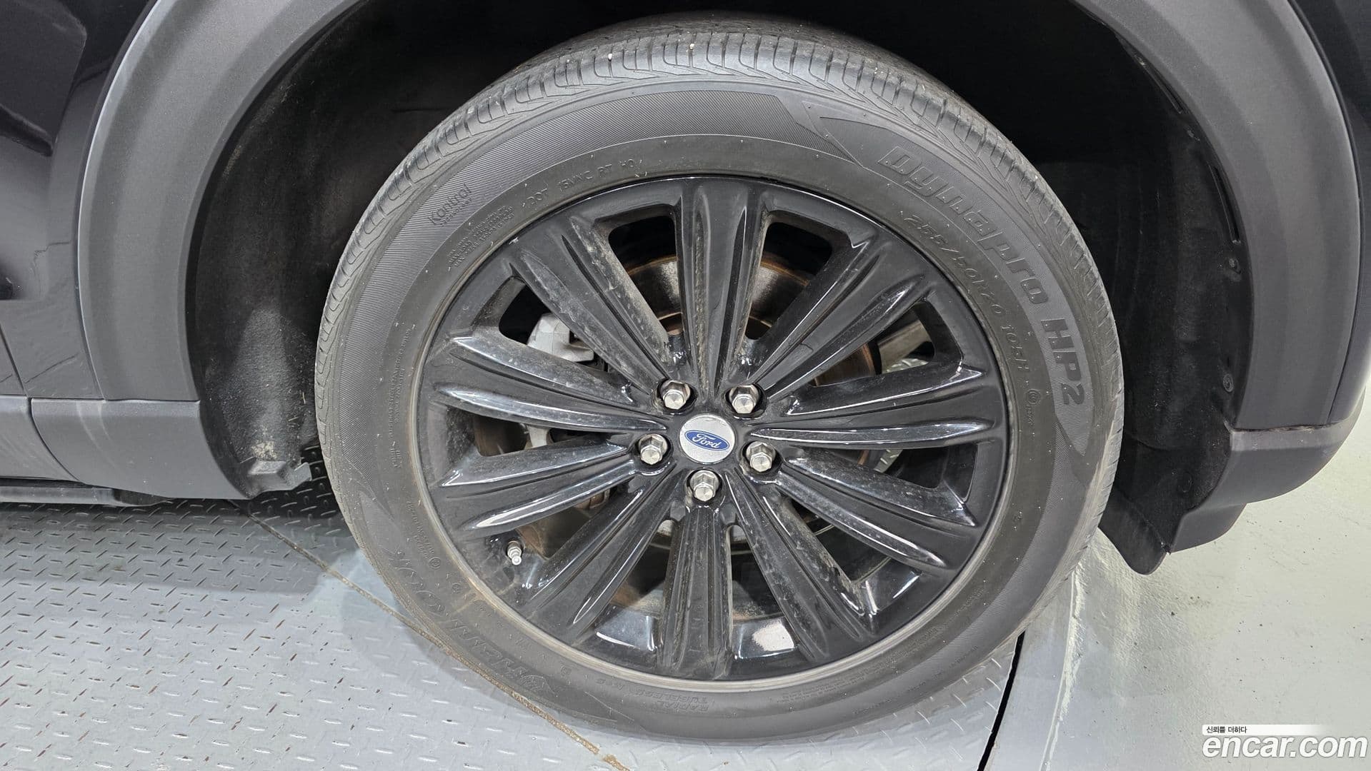 Main__Slider__Photo:Explorer Ford 2019.11-4