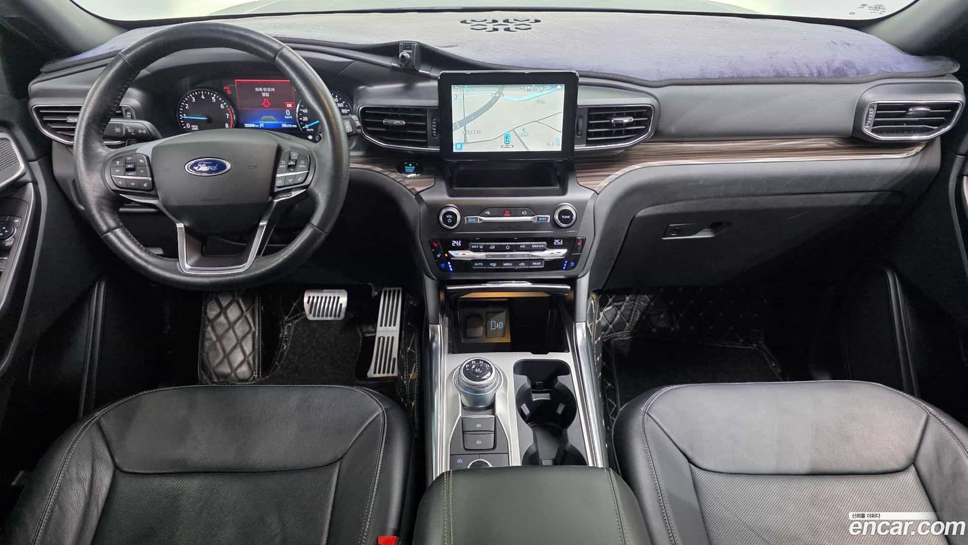 Explorer Ford 2019.11-INNER-007