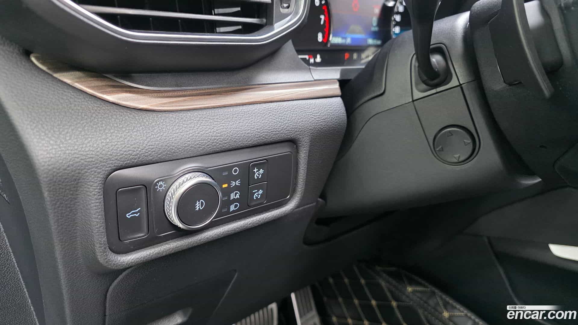 Explorer Ford 2019.11-OPTION-017