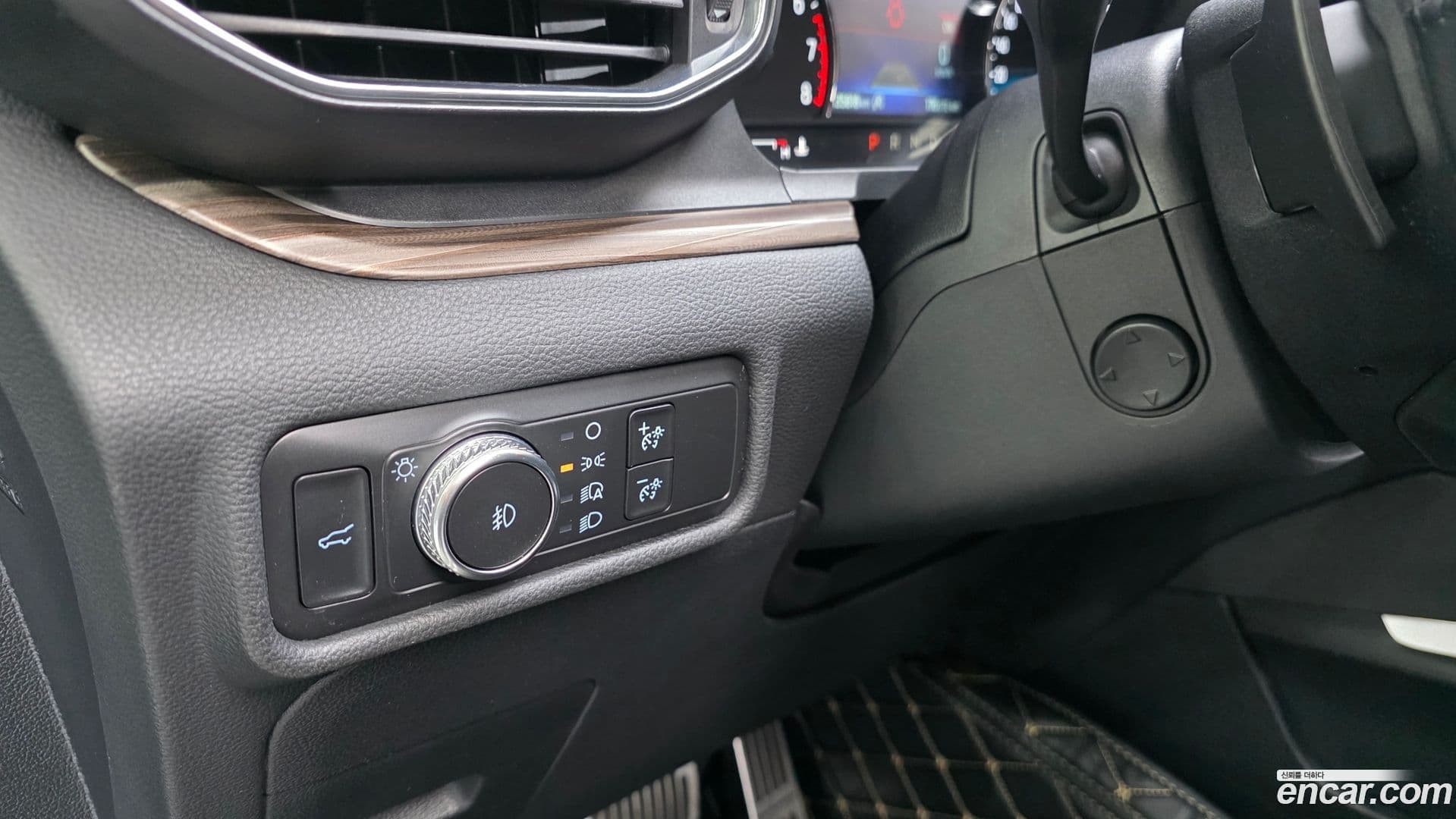 Main__Slider__Photo:Explorer Ford 2019.11-12