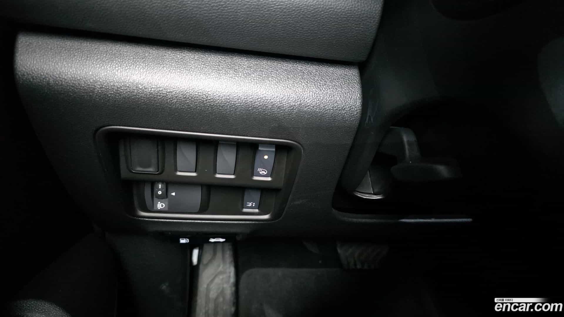 QM6 Renault-KoreaSamsung 2022.1-OPTION-018