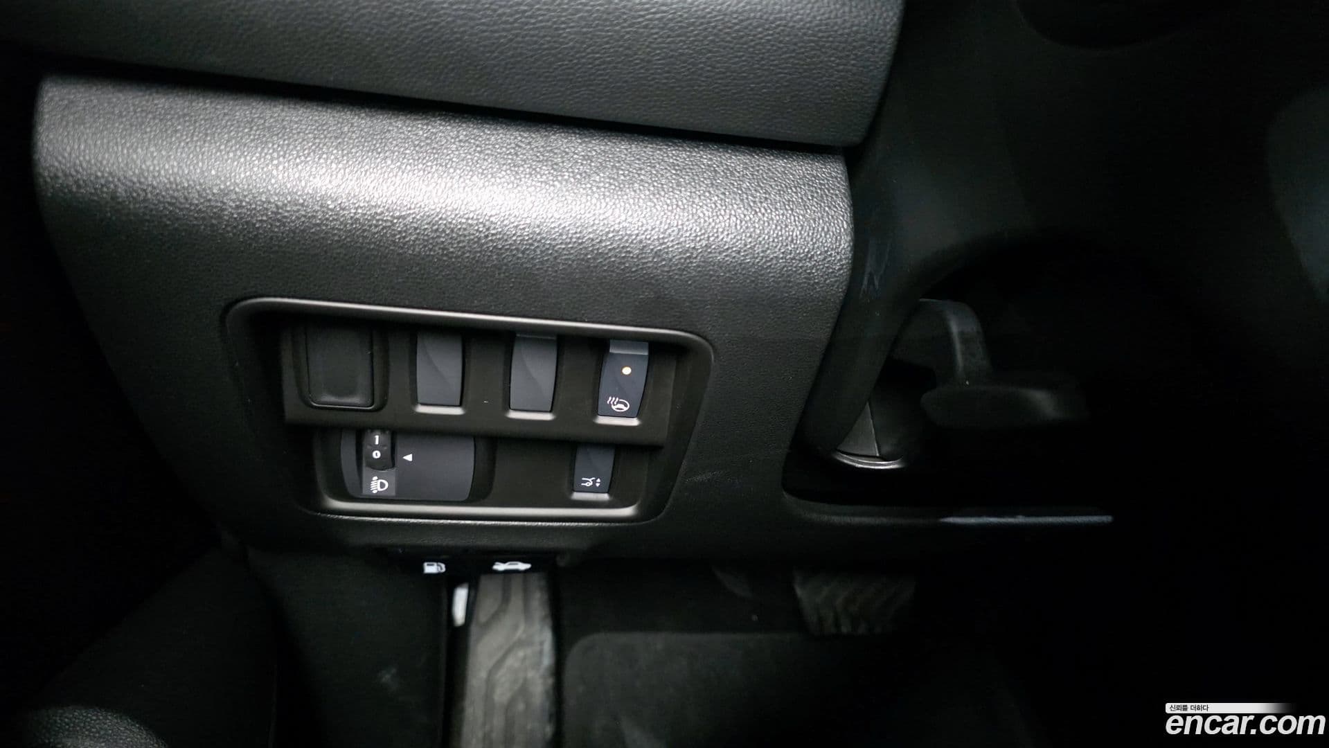 Main__Slider__Photo:QM6 Renault-KoreaSamsung 2022.1-13