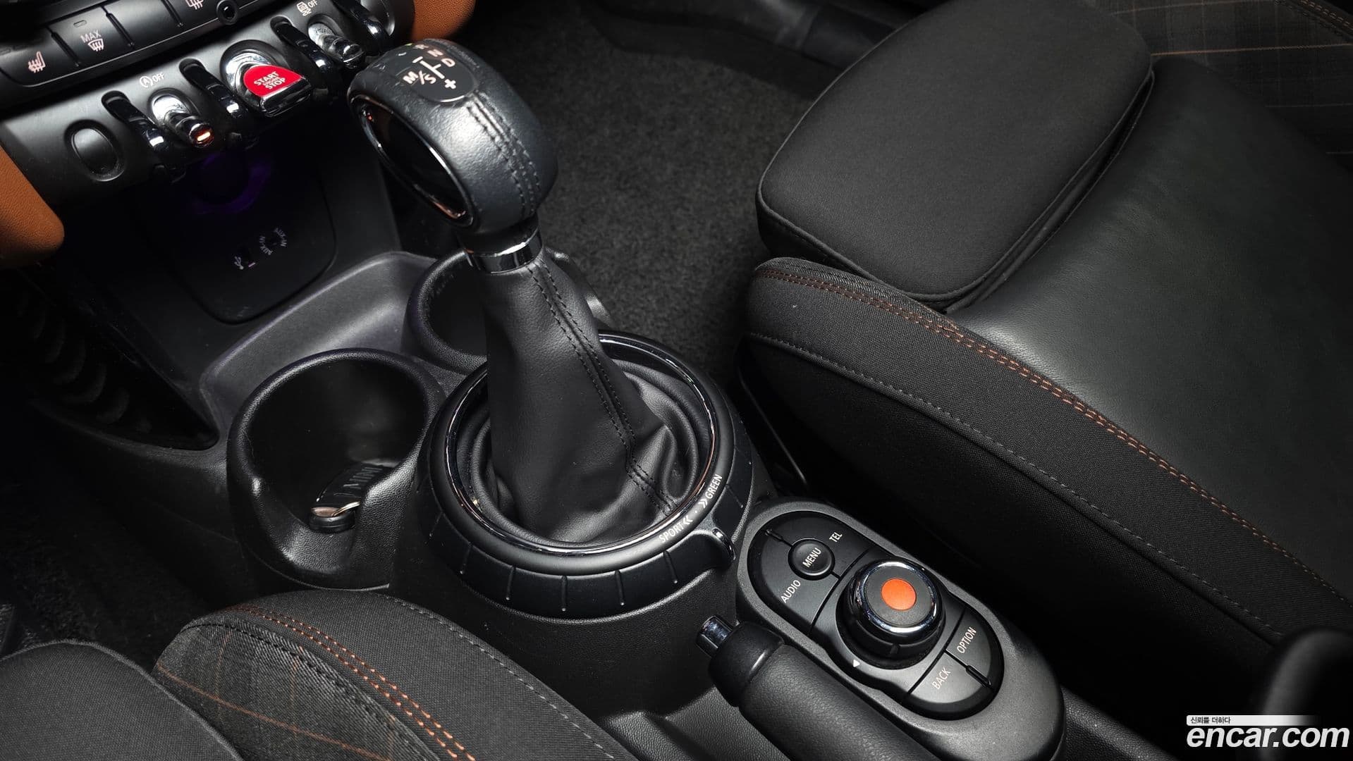 Main__Slider__Photo:Cooper Mini 2016.9-8