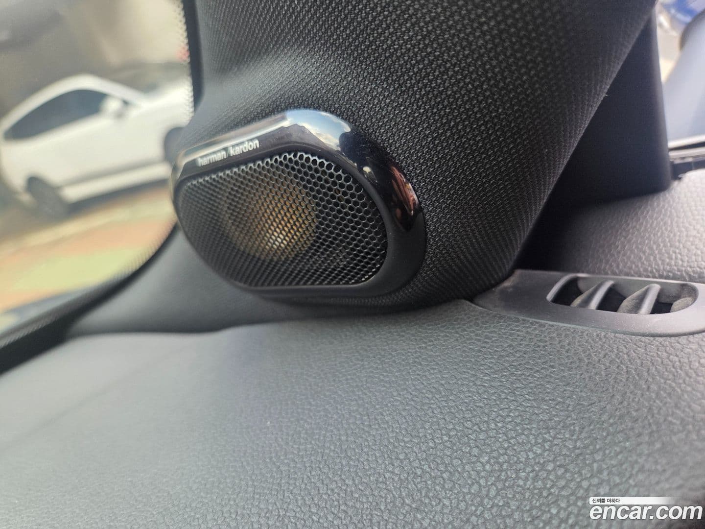 Main__Slider__Photo:Cooper Mini 2016.9-17