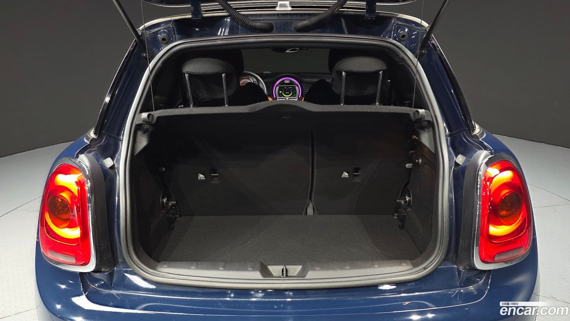 Main__Slider__Photo:Cooper Mini 2016.9-18