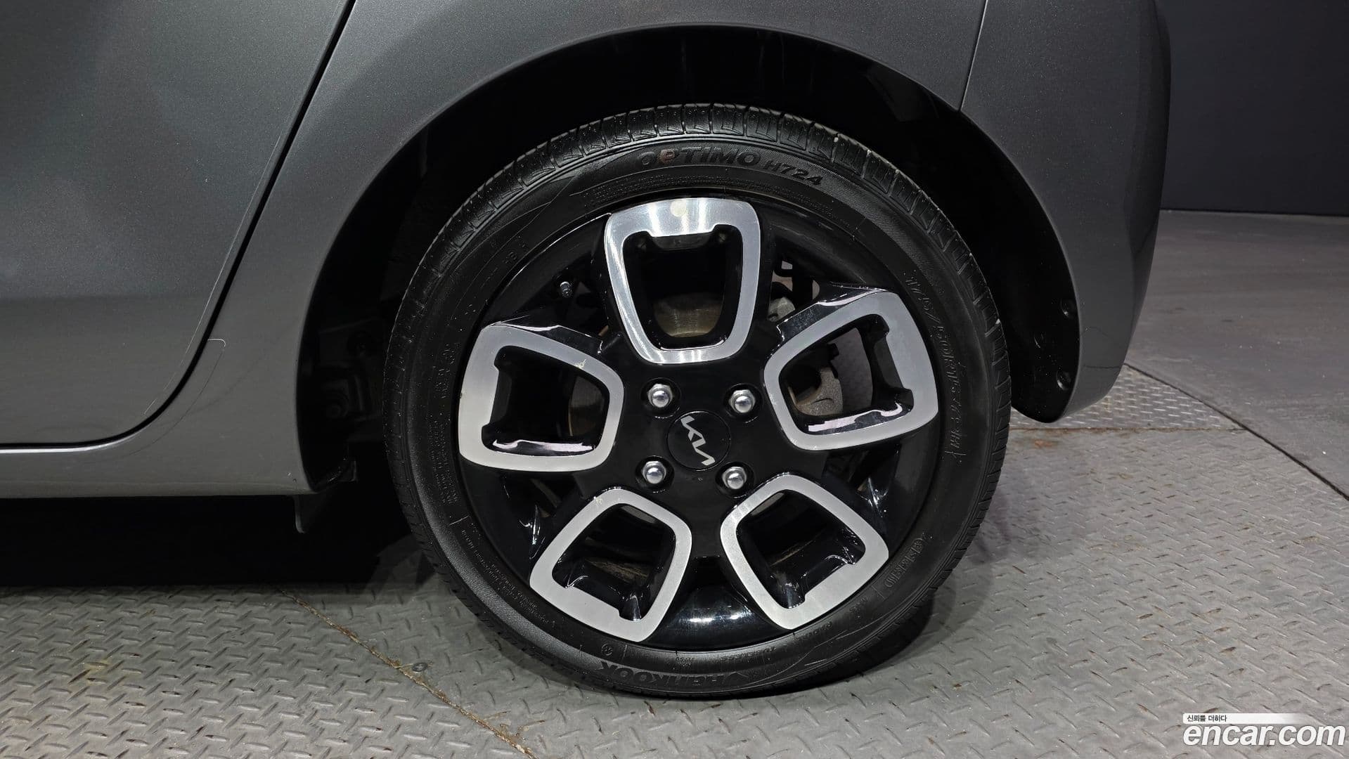 Main__Slider__Photo:RAY Kia 2021.10-4